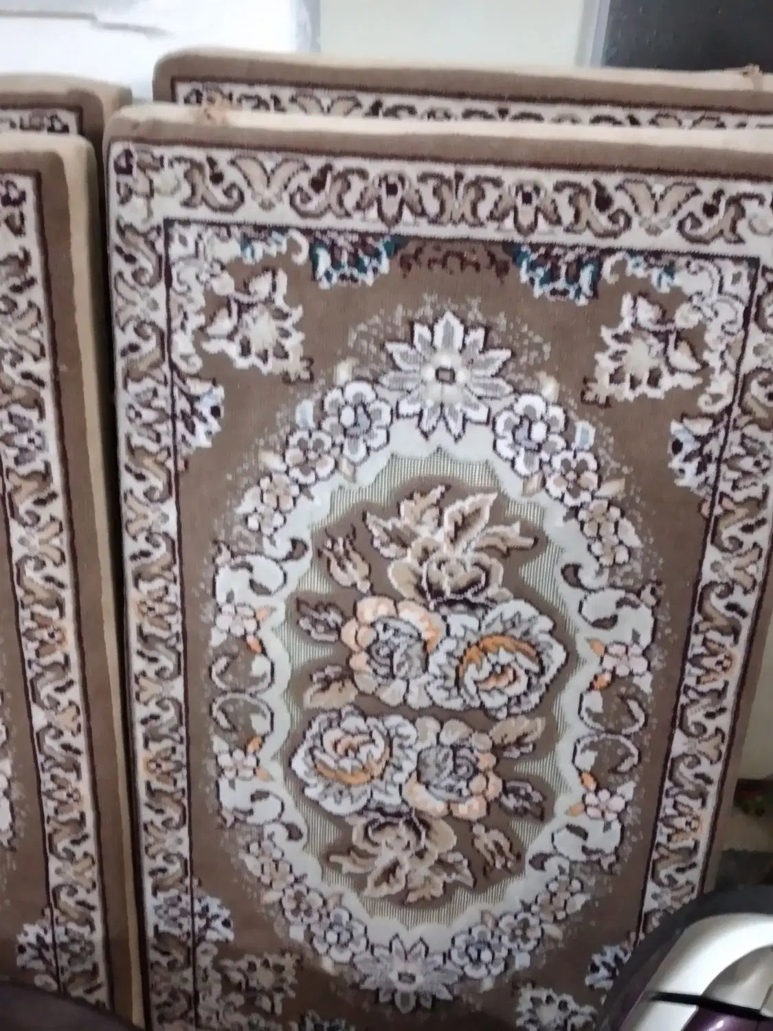 ۴ عدد پشتی|پشتی|یزد, |دیوار