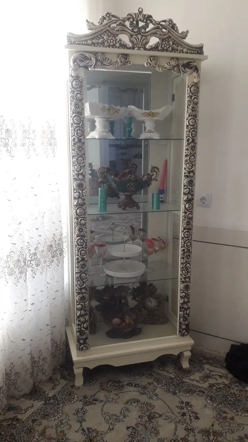 بوفه|بوفه، ویترین، کنسول|ایوان, |دیوار