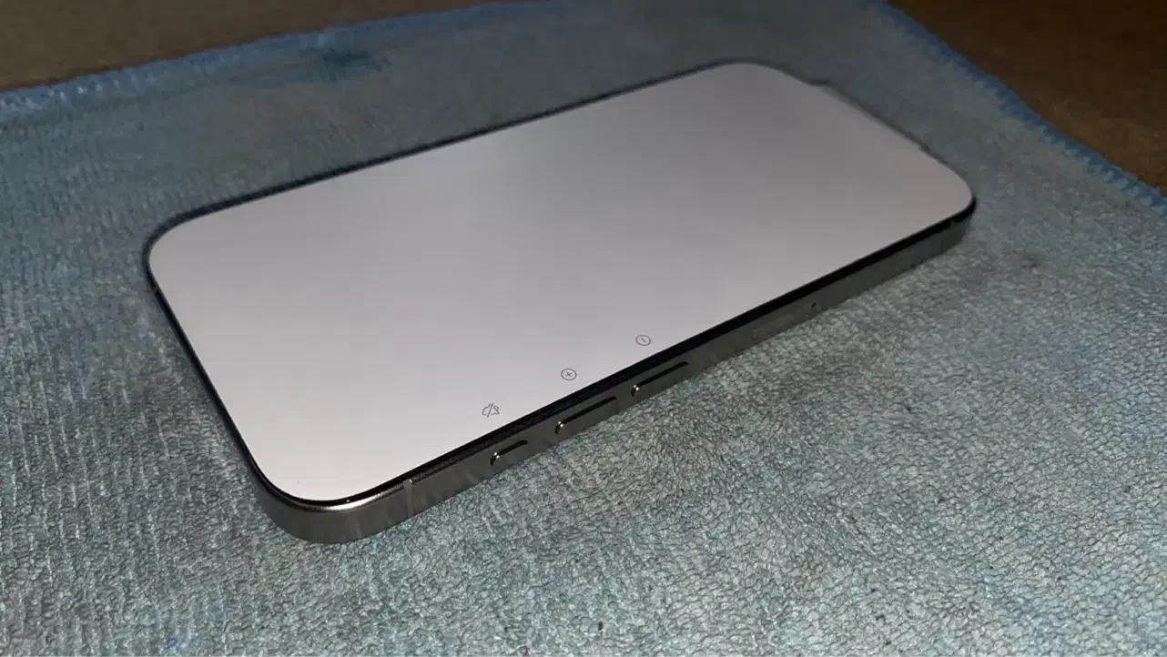 آیفون ۱۵ پروchنچرال تیتانیوم انباکس شده سیم نخورده|موبایل|رامسر, |دیوار