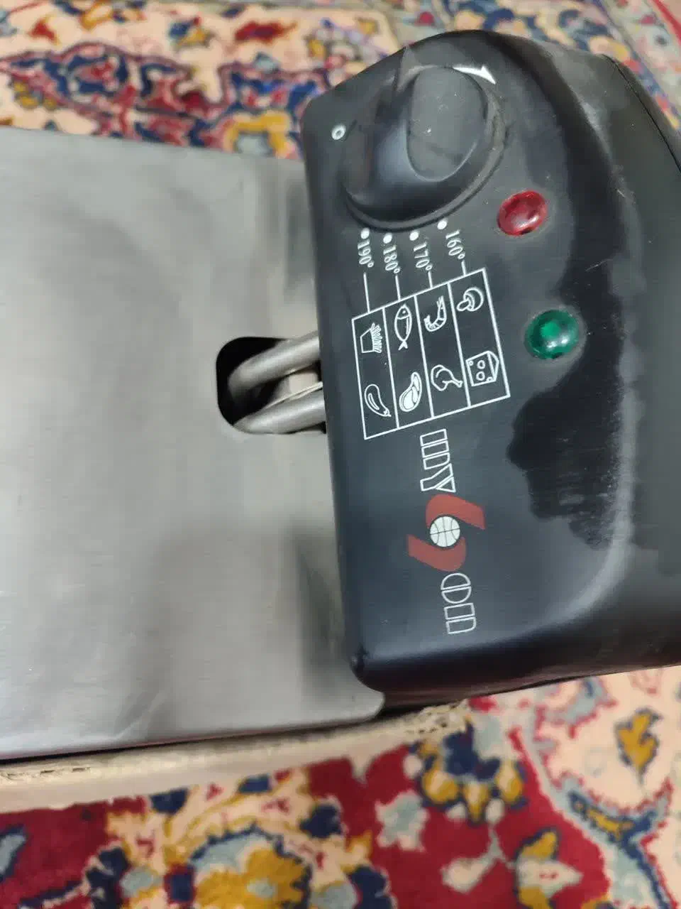 سرخ کن معمولی|ظروف پخت‌وپز|کاشان, باغ ماجد|دیوار