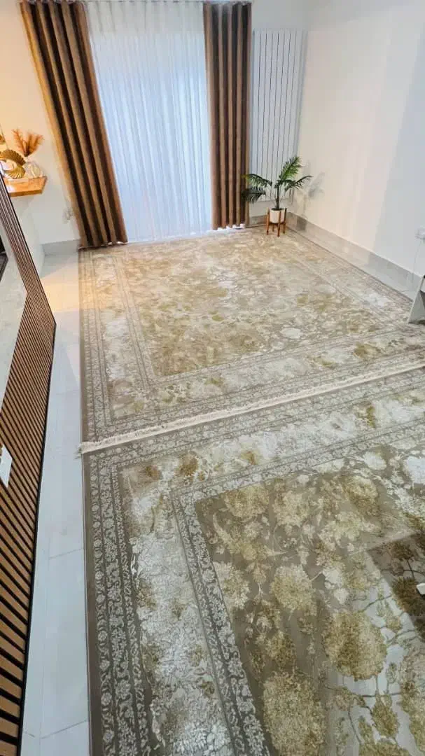 فرش رخشان&مدل طلایی طوسی|فرش|شیراز, میانرود|دیوار