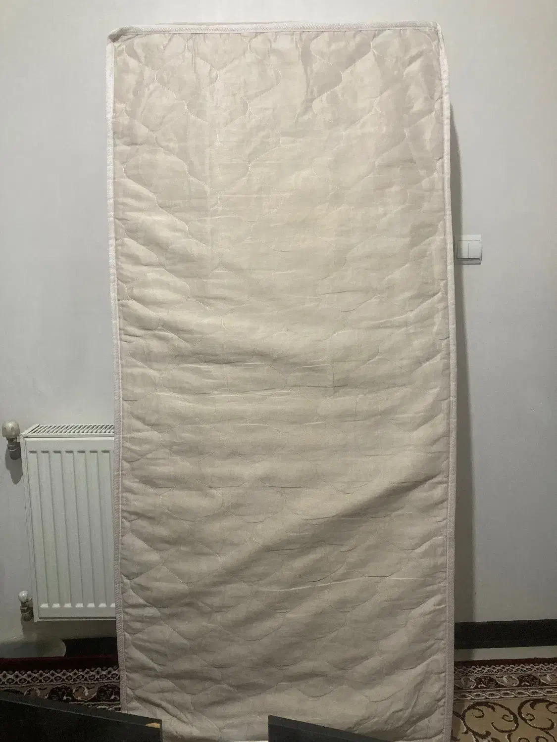 تشک نوجوان|تشک تختخواب|گنبد کاووس, |دیوار