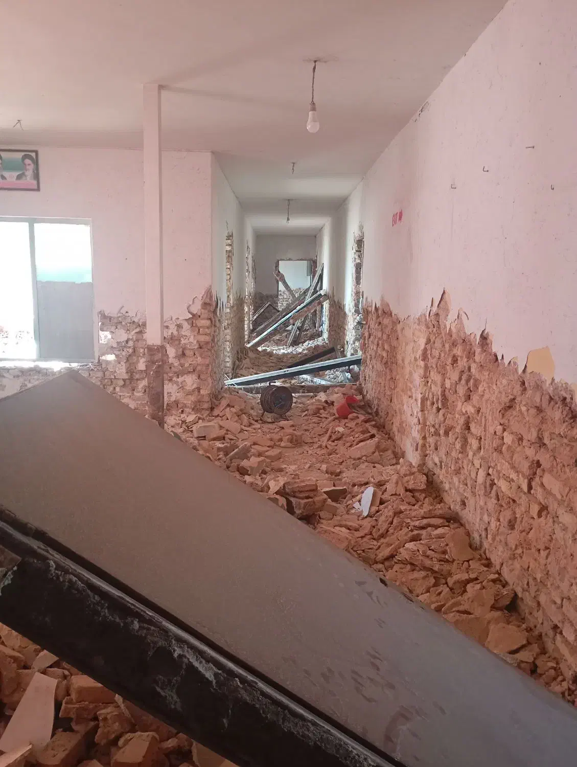 تخریب و بازسازی|خدمات پیشه و مهارت|شیراز, بریجستون|دیوار