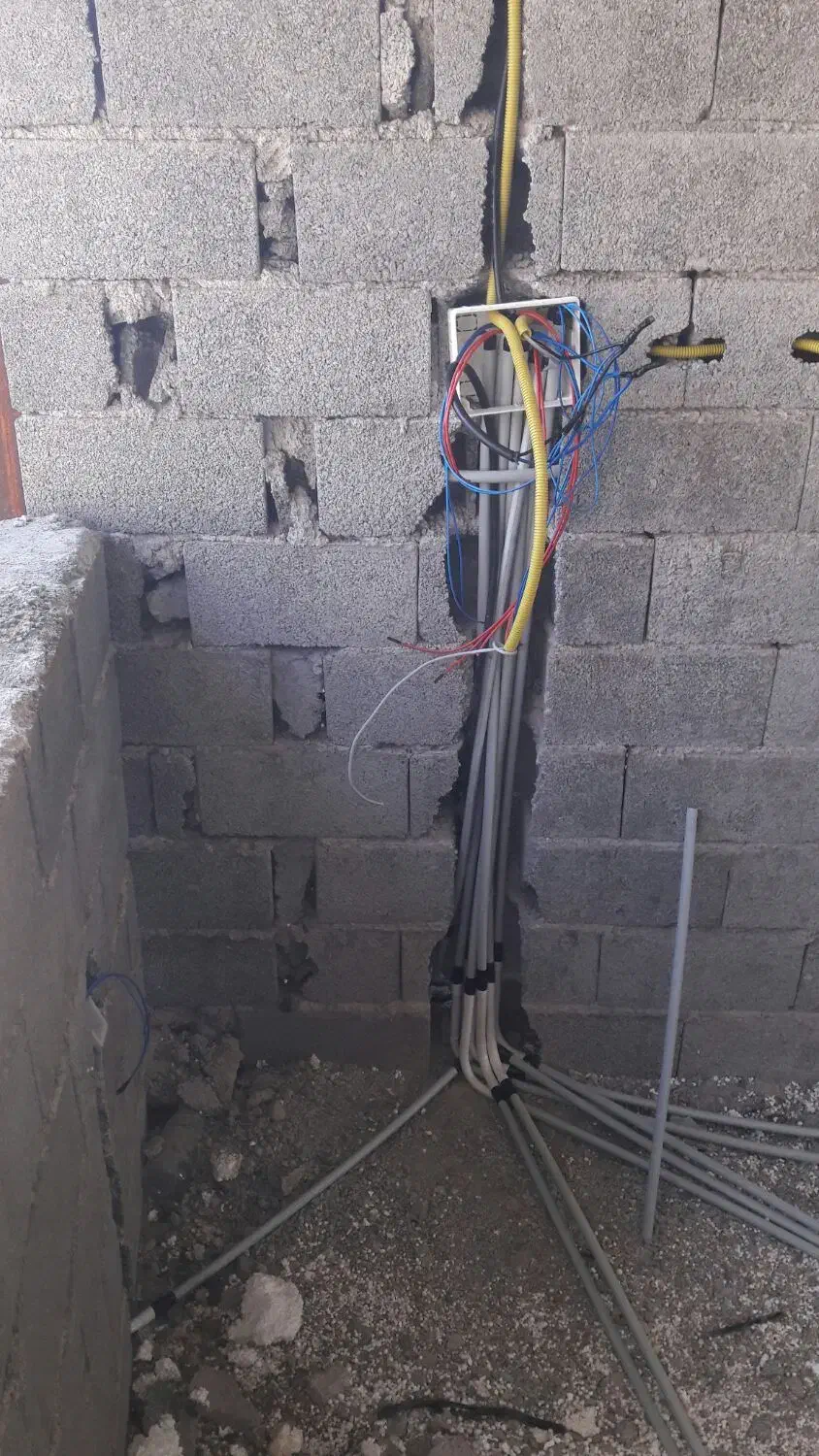 برقکار سیار برقکاری ساختمانهای ص..خ..رفع اتصالی|خدمات پیشه و مهارت|کوچصفهان, |دیوار