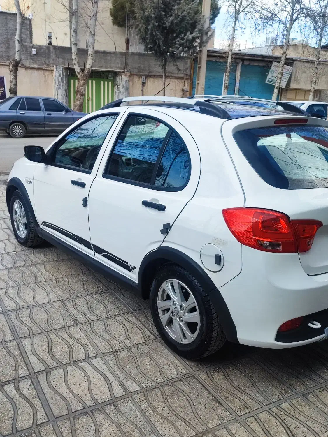 کویک  ۱۴۰۲ سقف مشکی با رینگ|خودرو سواری و وانت|خرم‌آباد, |دیوار