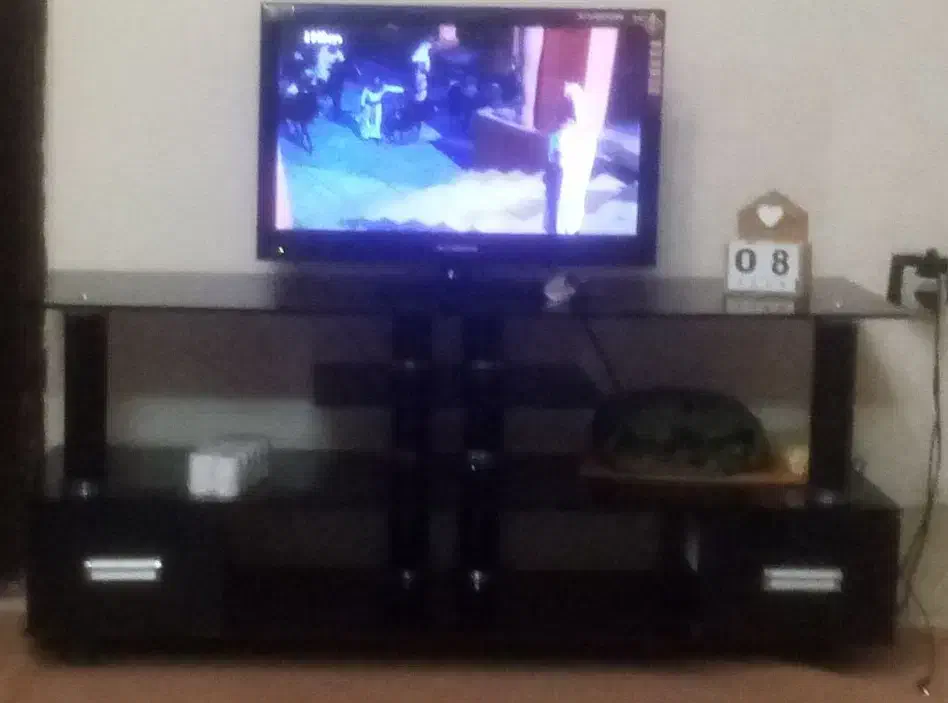 میز تلویزوین شیشه|میز تلویزیون|قزوین, |دیوار