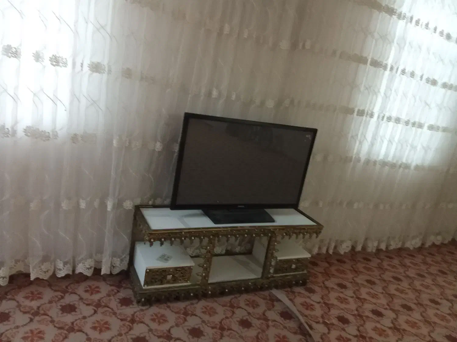 تلوزیون ال سی دی|تلویزیون و پروژکتور|اراک, |دیوار