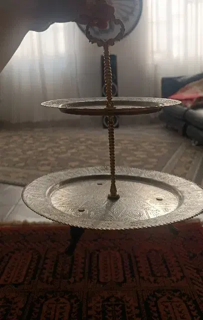 شیرینی خوری مسی دو طبقه ،شیرینی خوری پایه دار مسی|ظروف سرو و پذیرایی|خرمآباد, |دیوار