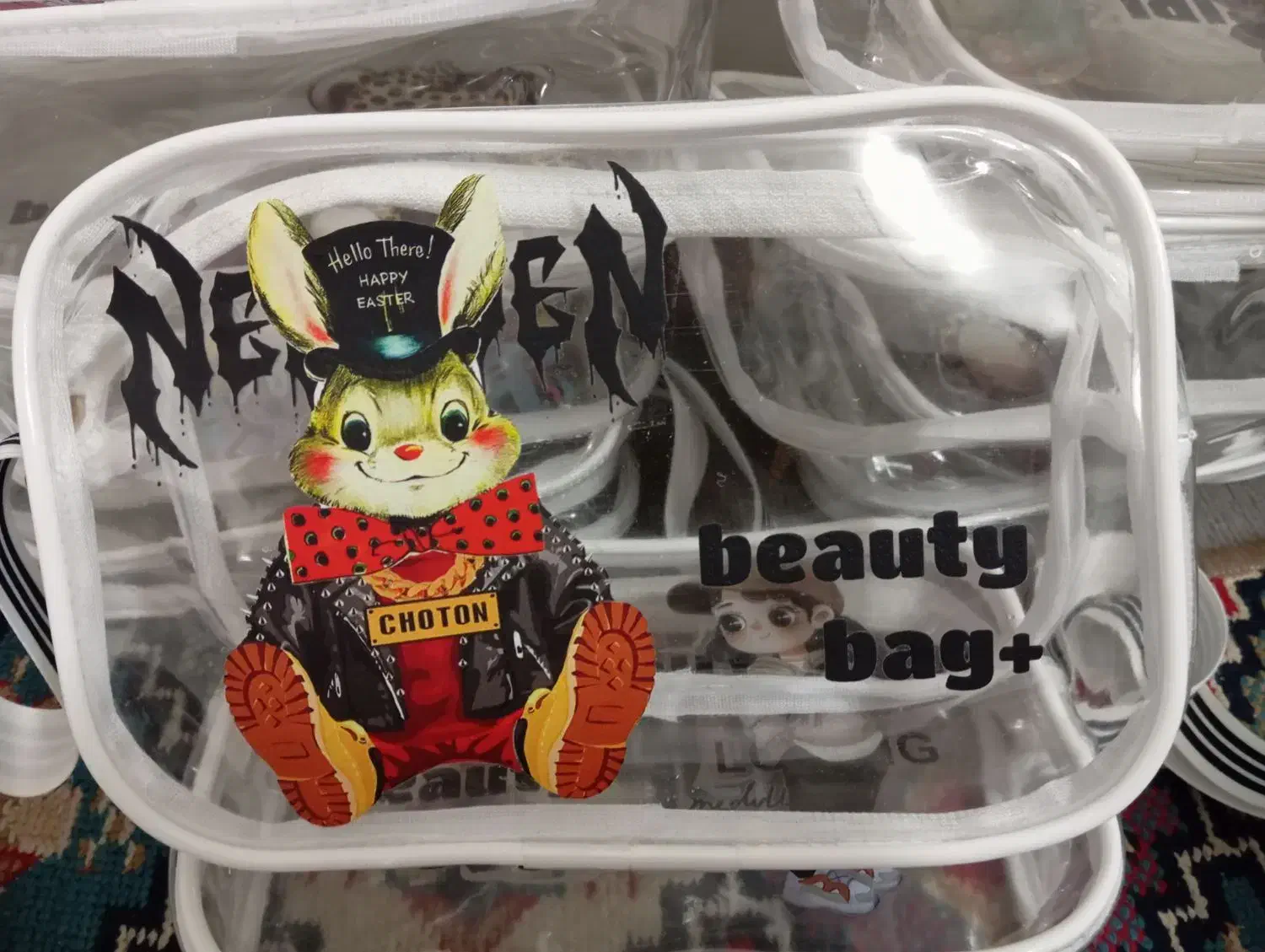 کیف ارایشی|کیف، کفش، کمربند|ری, سرتخت|دیوار