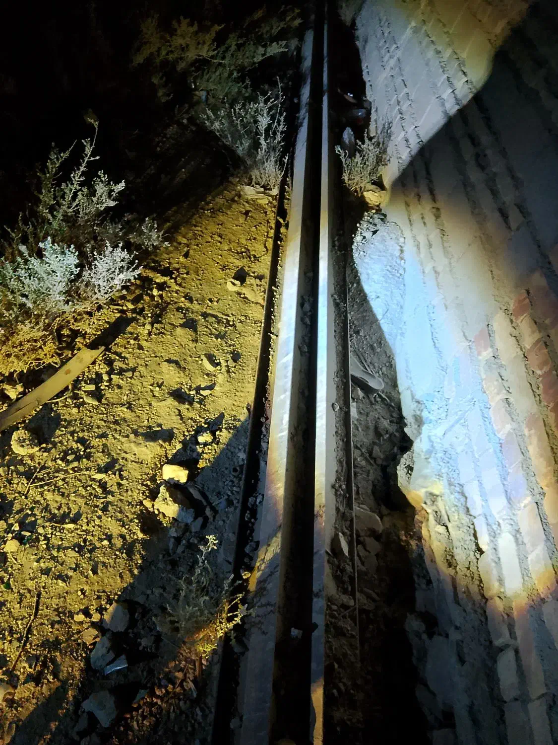 تیر آهن اصل|مصالح و تجهیزات ساختمان|سراوان, |دیوار