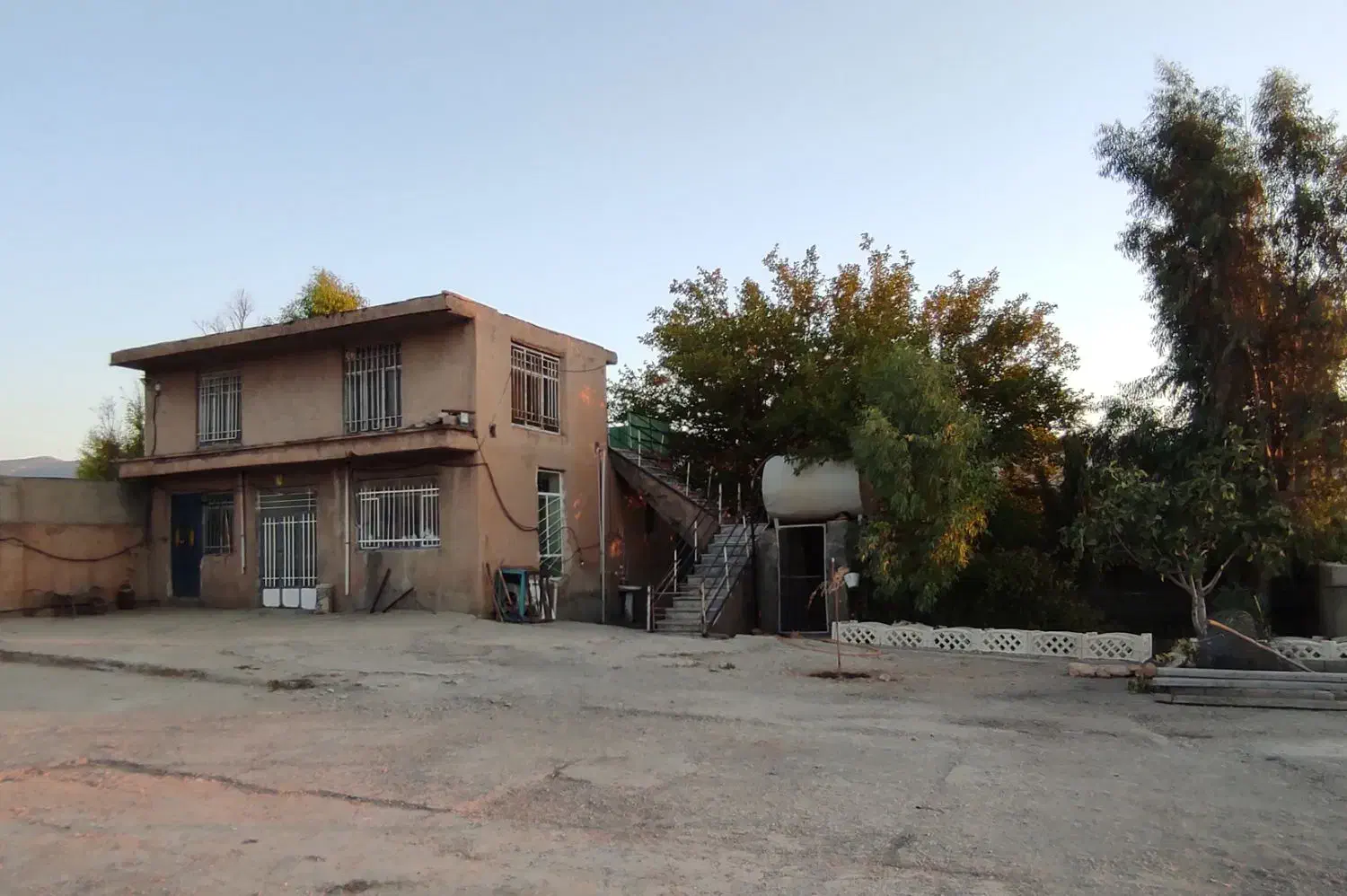 تجاری و خانه باغ|فروش دفتر صنعتی، کشاورزی، تجاری|ایوان, |دیوار