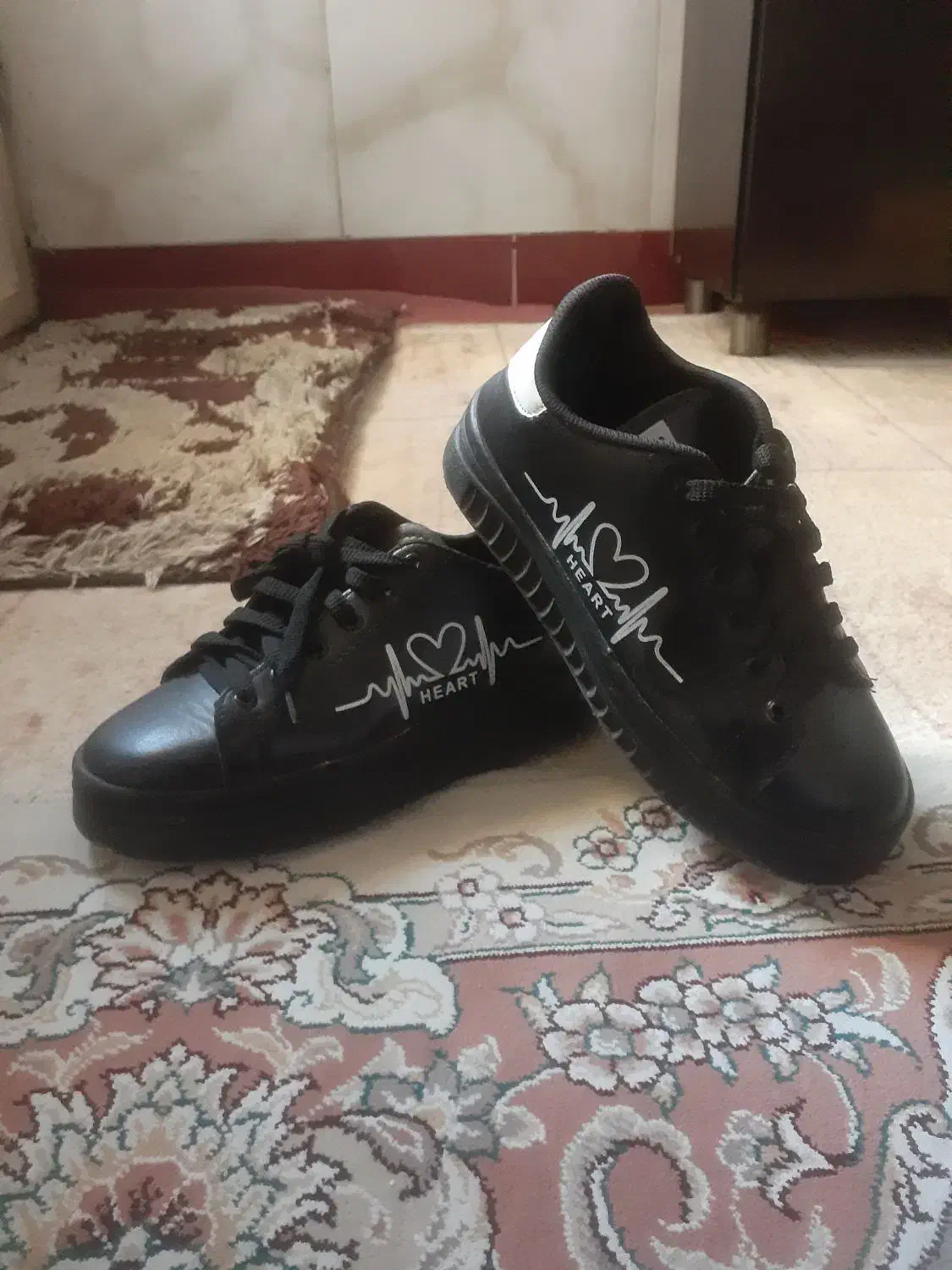 کتونی سایز ۳۹ زنانه|کیف، کفش، کمربند|شیروان (لرستان), |دیوار