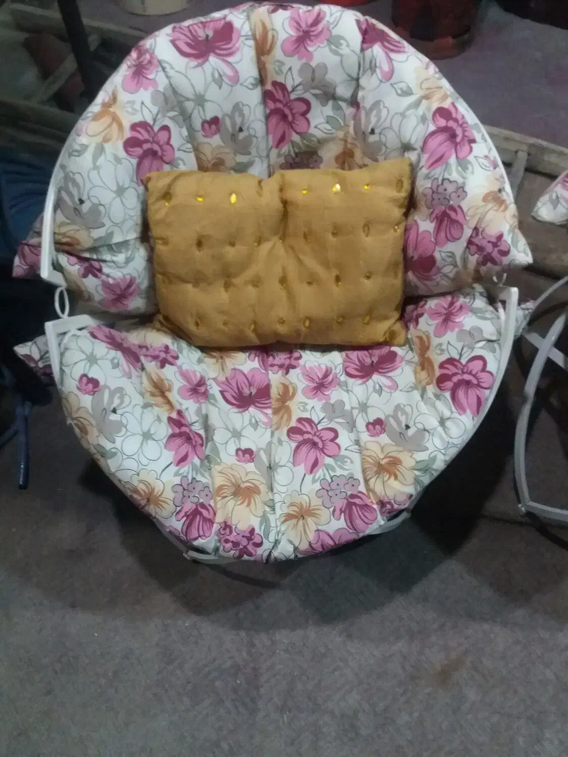 مبل ساحلی|مبلمان خانگی و میز عسلی|نجفآباد, قلعه سفید|دیوار