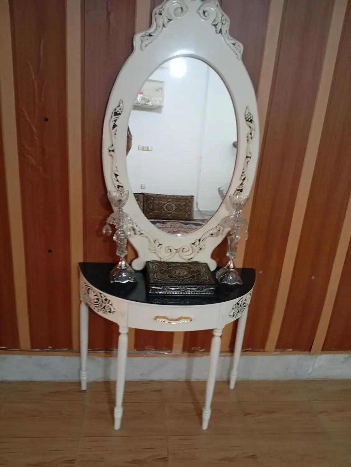 آیینه کنسول و میز تی وی|بوفه، ویترین، کنسول|تربتحیدریه, جانبازان|دیوار