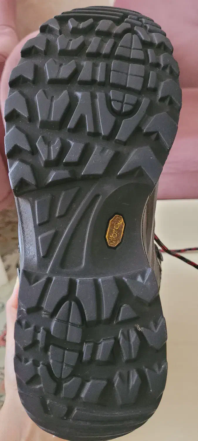 کفش کوهنوردی مارک لوا|کیف، کفش، کمربند|قوچان, |دیوار