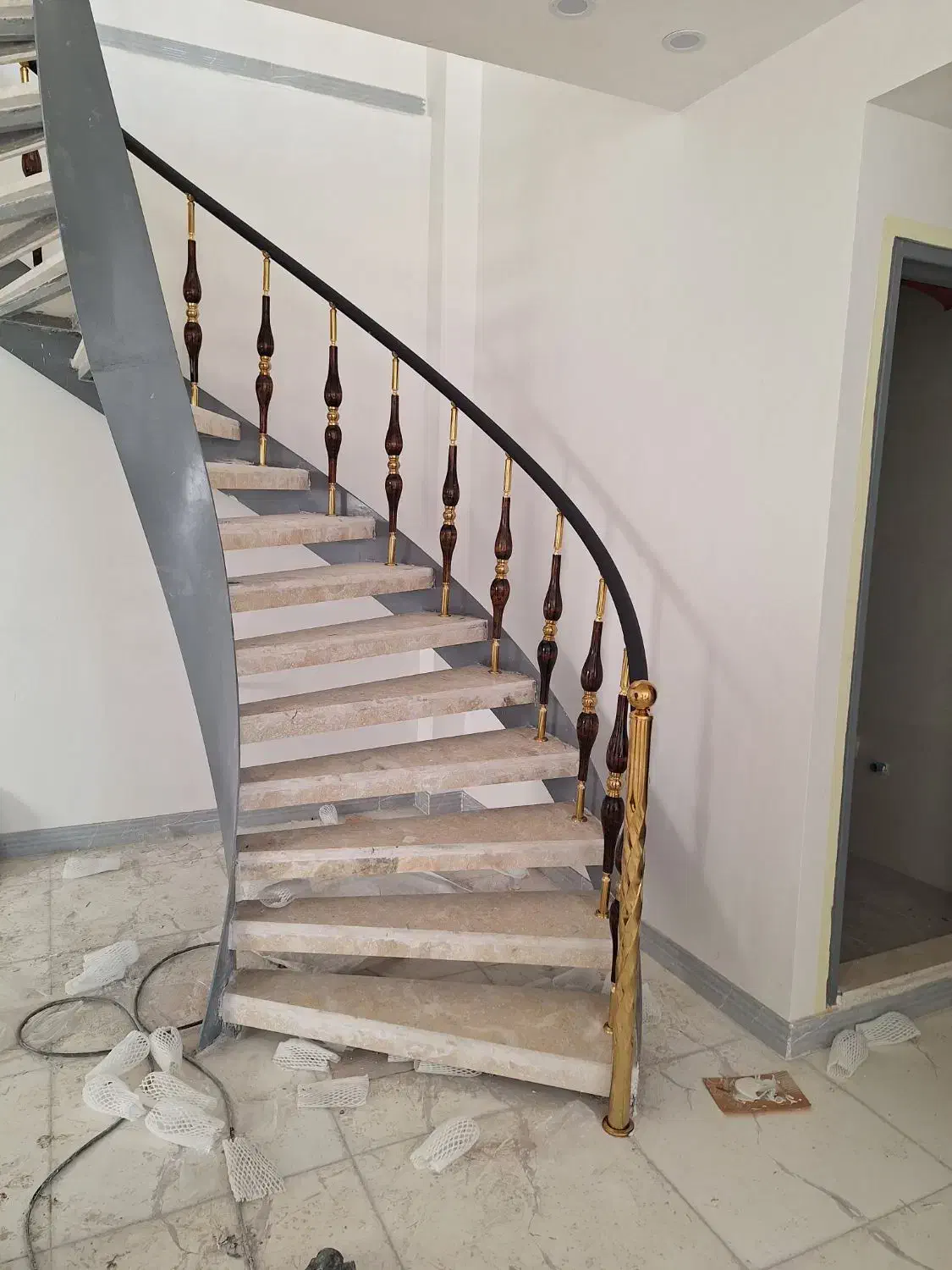 نرده استیل عزیزی|خدمات پیشه و مهارت|شهریار, شهرک بهاران (ویره)|دیوار