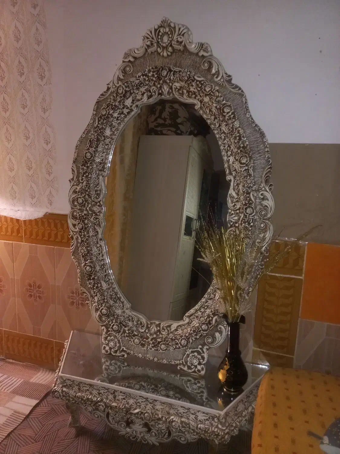 اینه با میز|بوفه، ویترین، کنسول|شیروان (خراسان), |دیوار