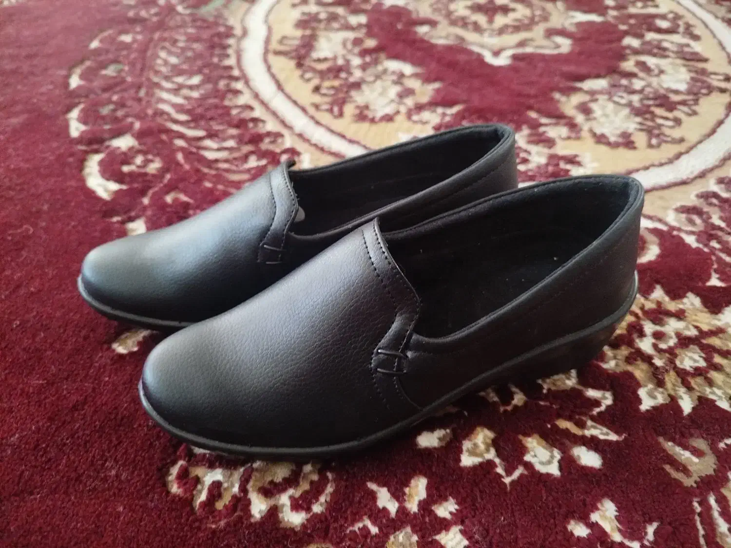 کفش|کیف، کفش، کمربند|ایلام, |دیوار