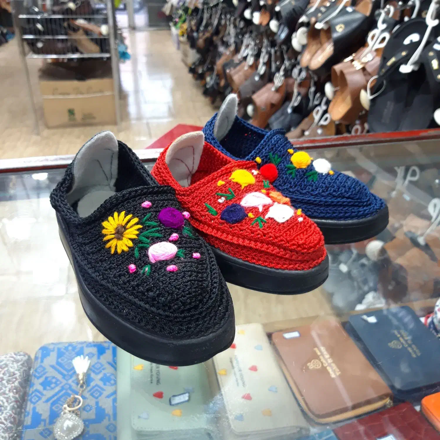 گیوه دخترانه سایز 24تا36|کیف، کفش، کمربند|شیراز, سعدیه شمالی|دیوار