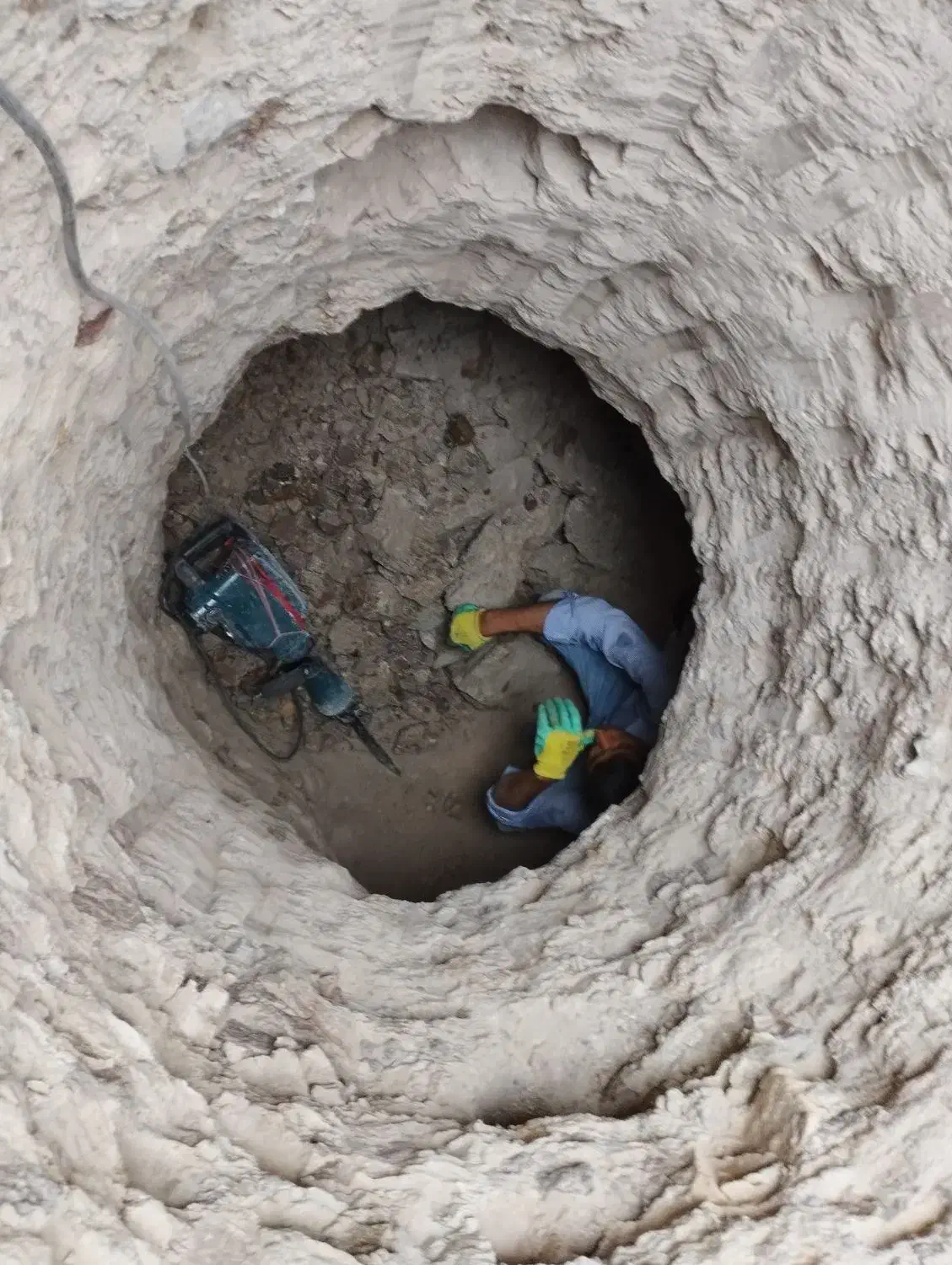 چاه کنی فاضلاب|خدمات پیشه و مهارت|سردرود, |دیوار