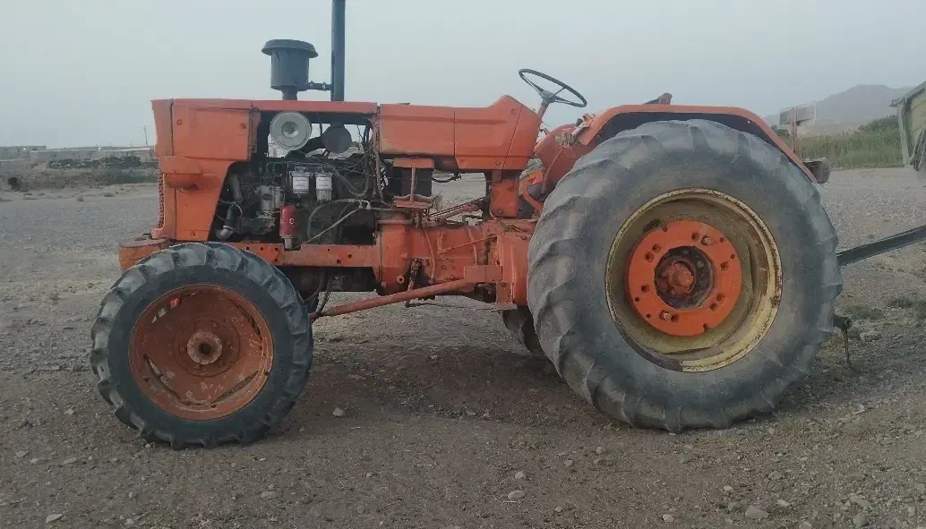 تراکتور رومانی موتور پرکنز 6 سیلندر و جفت دیفر|خودرو سنگین|قروه, |دیوار