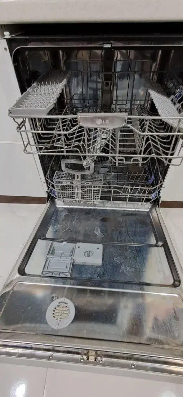 ماشین ظرفشویی ۱۴ نفره ال جی df580|ماشین ظرفشویی|قائم‌شهر, |دیوار