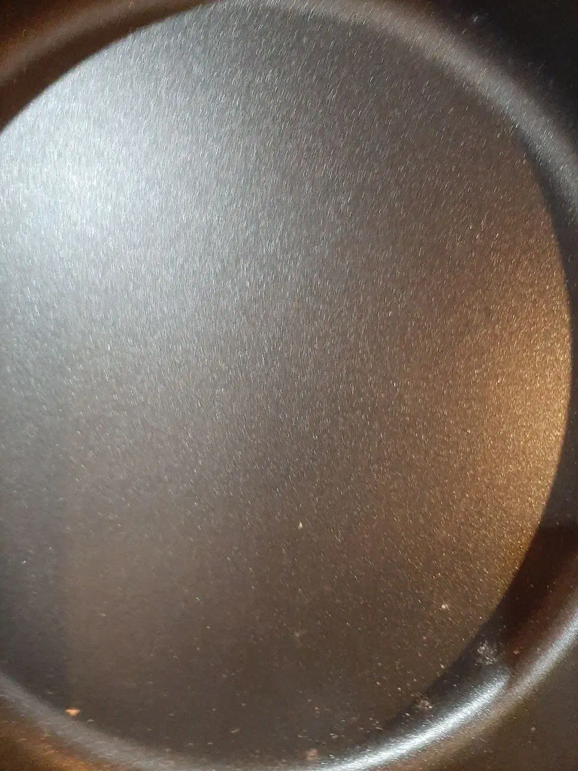 ماهی تابه ی دسینی|ظروف پخت‌وپز|رشت, کوی غلام نیا|دیوار