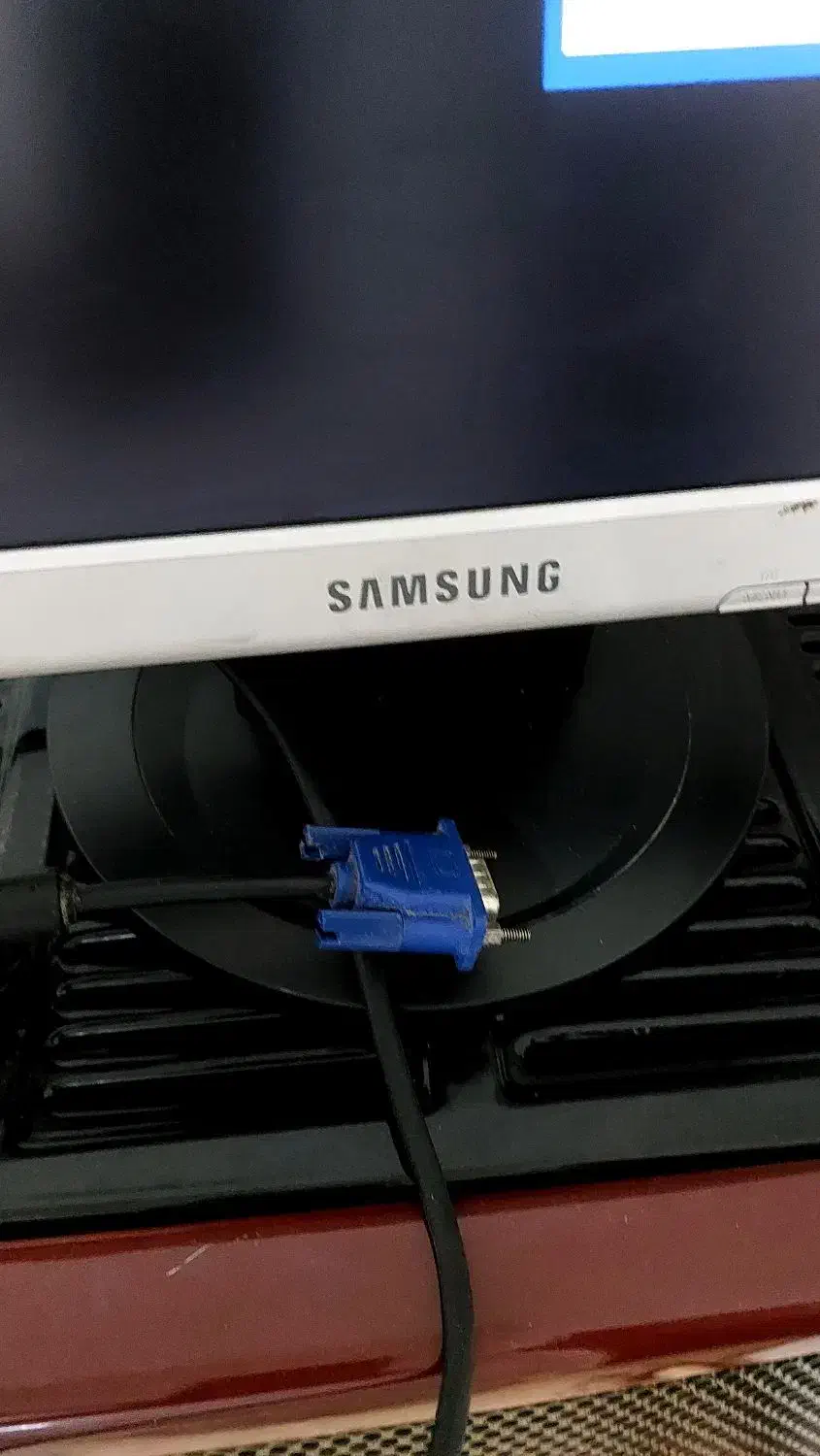 مانیتور سامسونگ ۱۷ اینج|قطعات و لوازم جانبی رایانه|رشت, ولکس|دیوار