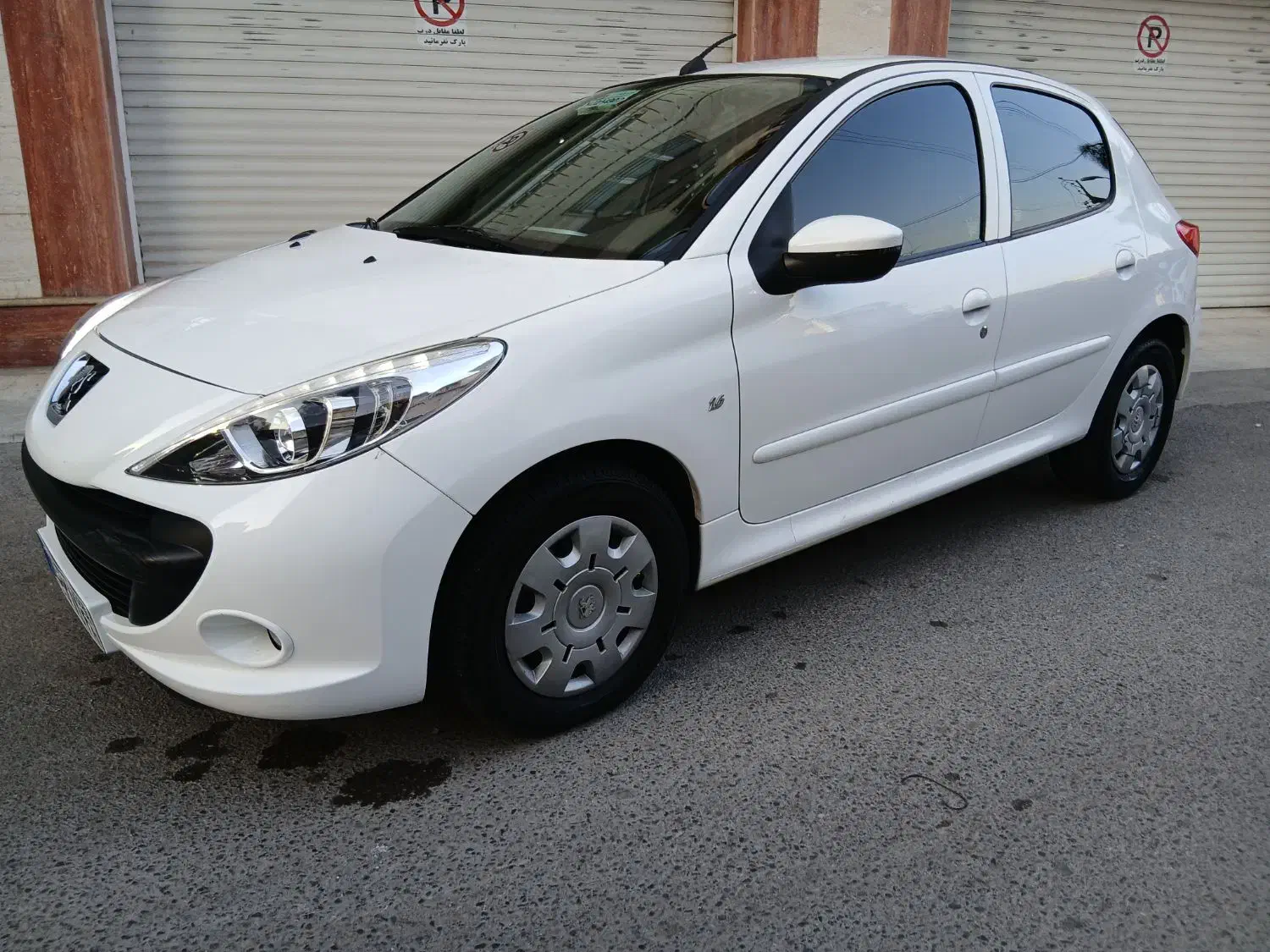 ۲۰۷ سقف فلز در حد خشک ۱۴۰۱|خودرو سواری و وانت|بابل, |دیوار