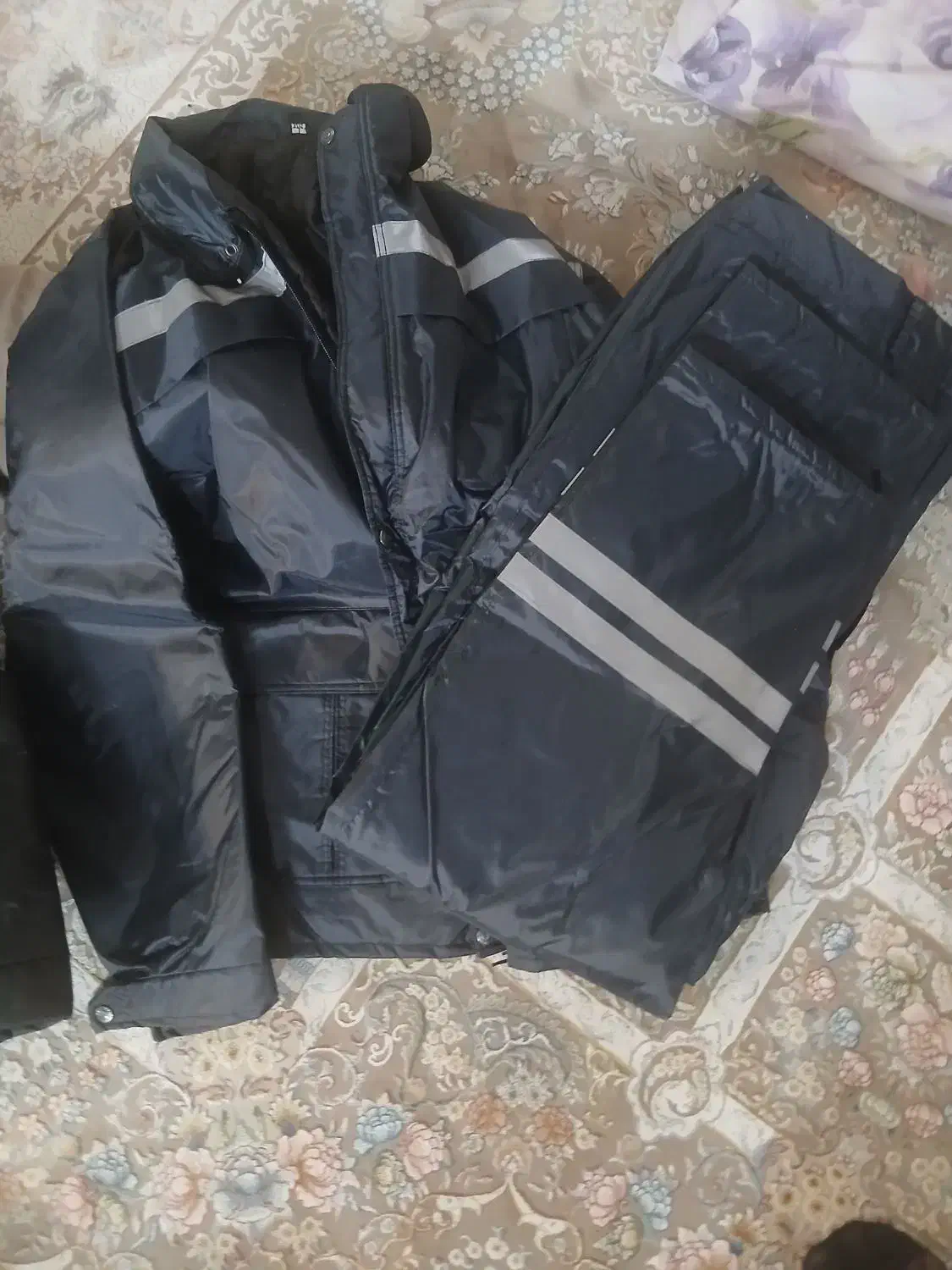 بادگیر|لباس|قم, قم نو|دیوار