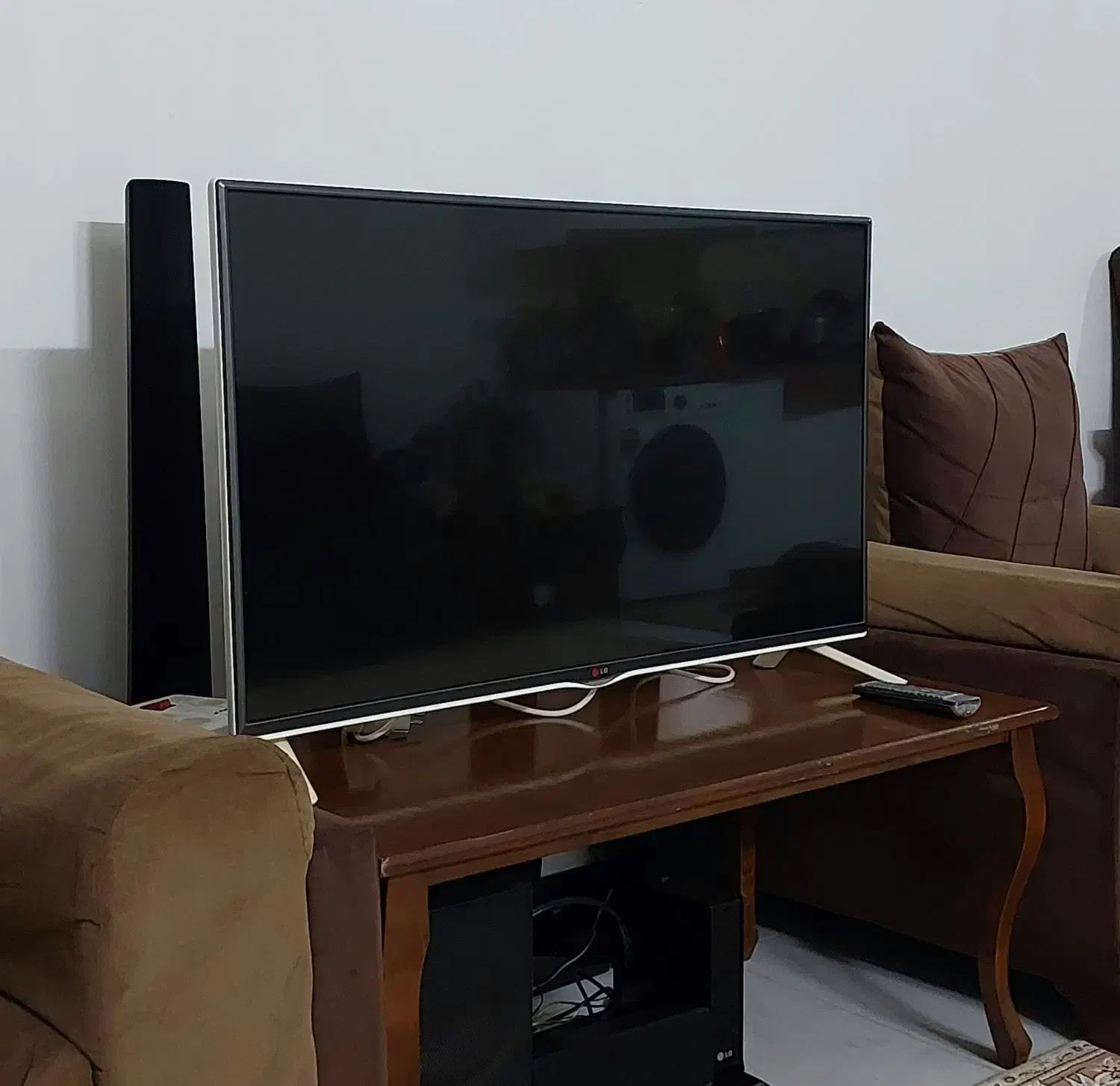 تلویزیون۴۲ ال جی دوگیرنده|تلویزیون و پروژکتور|قوچان, |دیوار