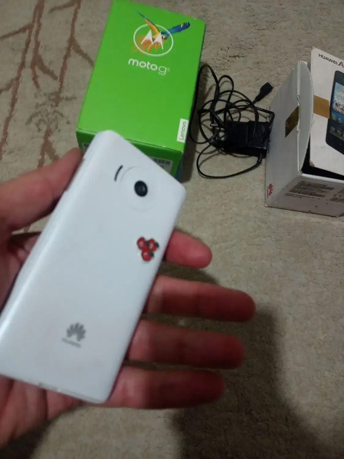 گوشی هواوی وای300...موتورولا جی5|موبایل|کرج, شهرک فهمیده|دیوار