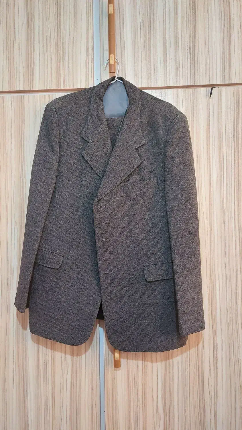 لباس در حد نو و صفر با قیمت باورنکردنی|لباس|لاهیجان, کوی زمانی|دیوار