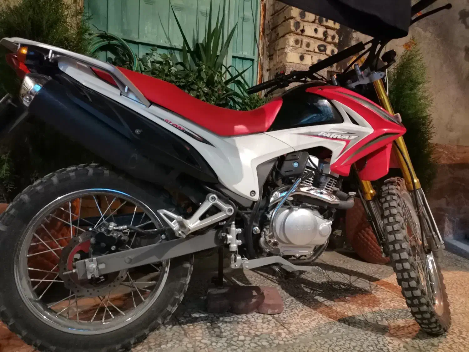 موتورسیکلت پرواز جی وای200|موتورسیکلت|شیراز, سلطان آباد|دیوار