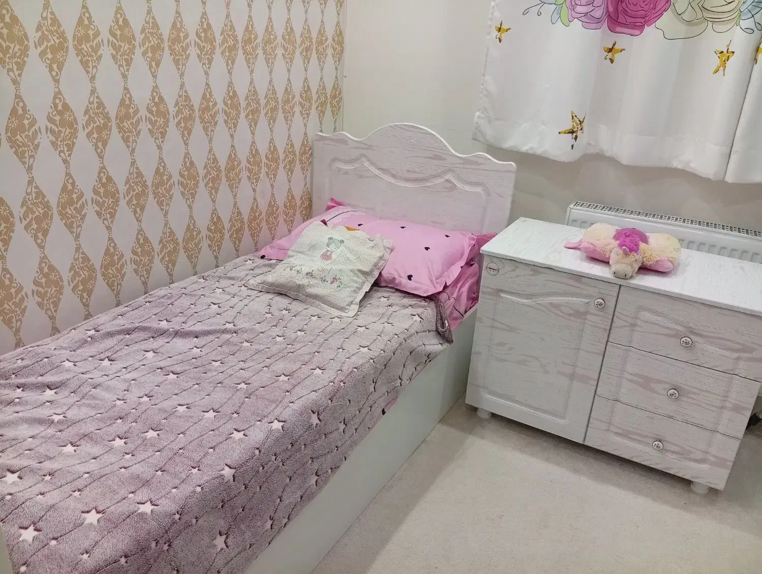 تخت و کمد نوجوان|تخت و سرویس خواب|مشهد, شهرک لشکر (شهرک غرب)|دیوار