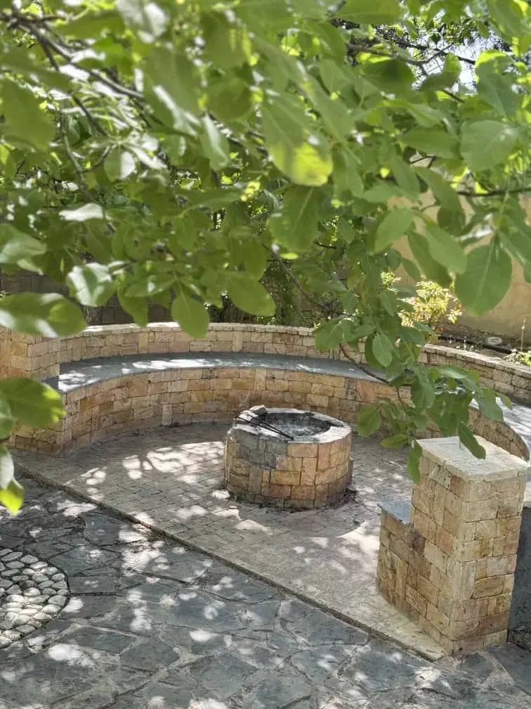 باغ ویلا لوکس دو خوابه صدرا|اجارهٔ کوتاه‌مدت ویلا و باغ|شیراز, شهرک ویلایی بهاران|دیوار