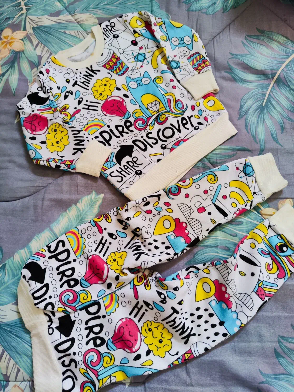 لباس بچه یلدایی ورق|کفش و لباس بچه|مشهد, کوی المهدی|دیوار