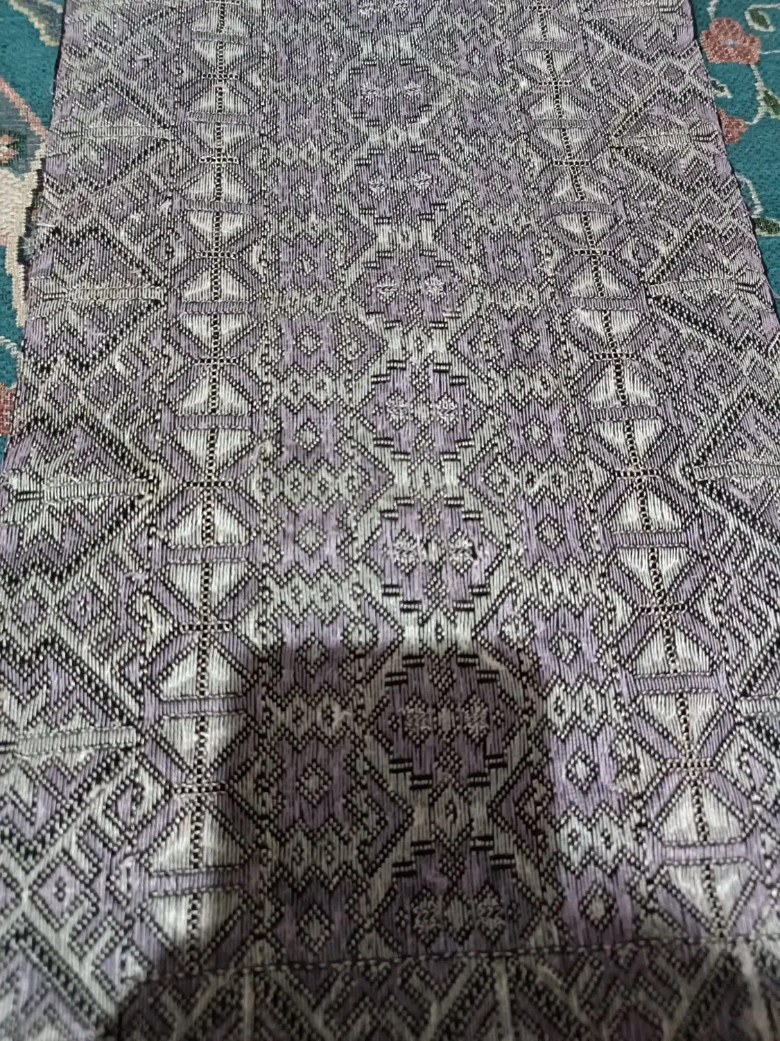 زیاستین|لباس|کورین, |دیوار