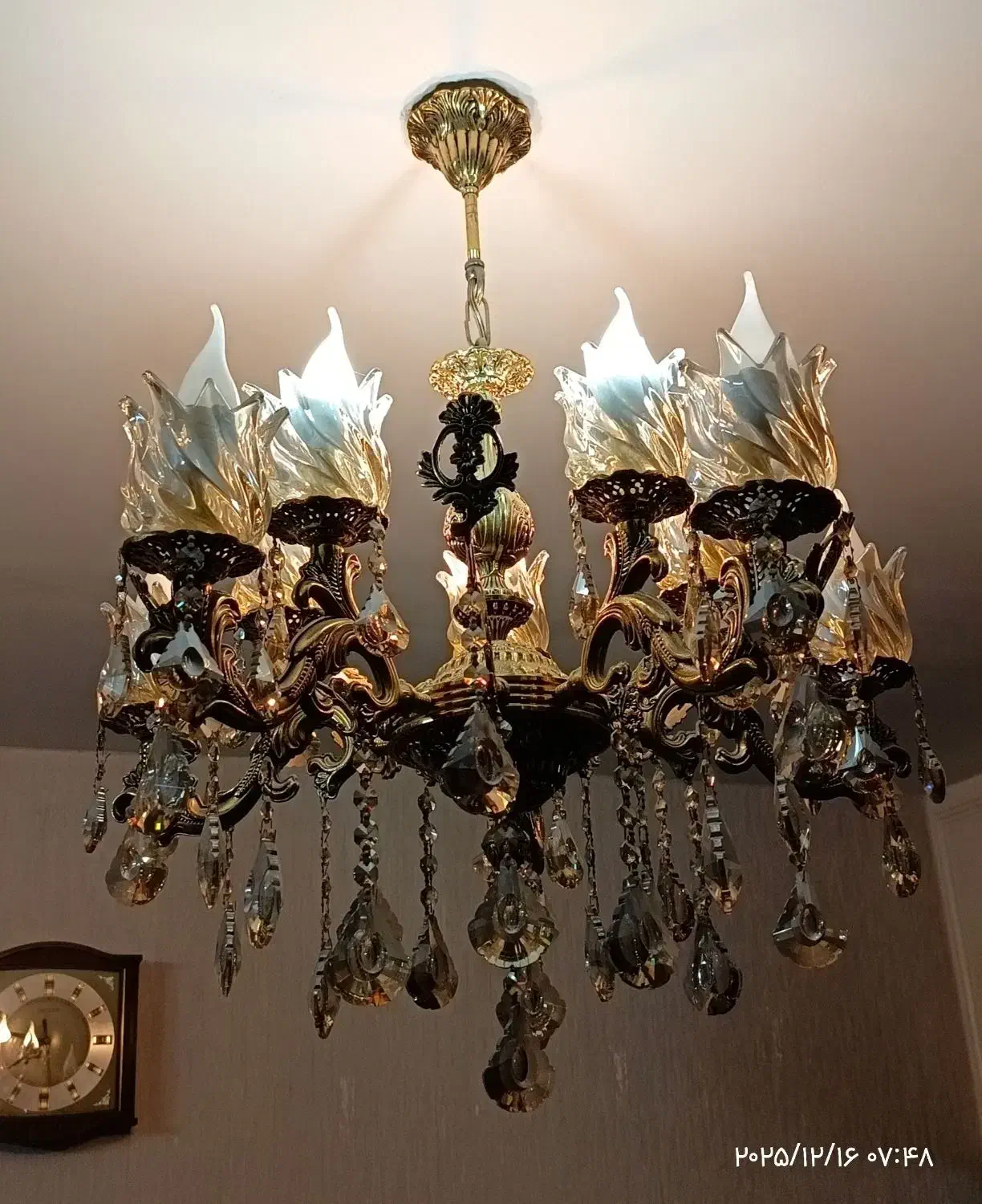 لوستر برنجی ۵ شاخه ۱۰ شعله|لوستر و چراغ آویز|قرچک, زیبا شهر|دیوار