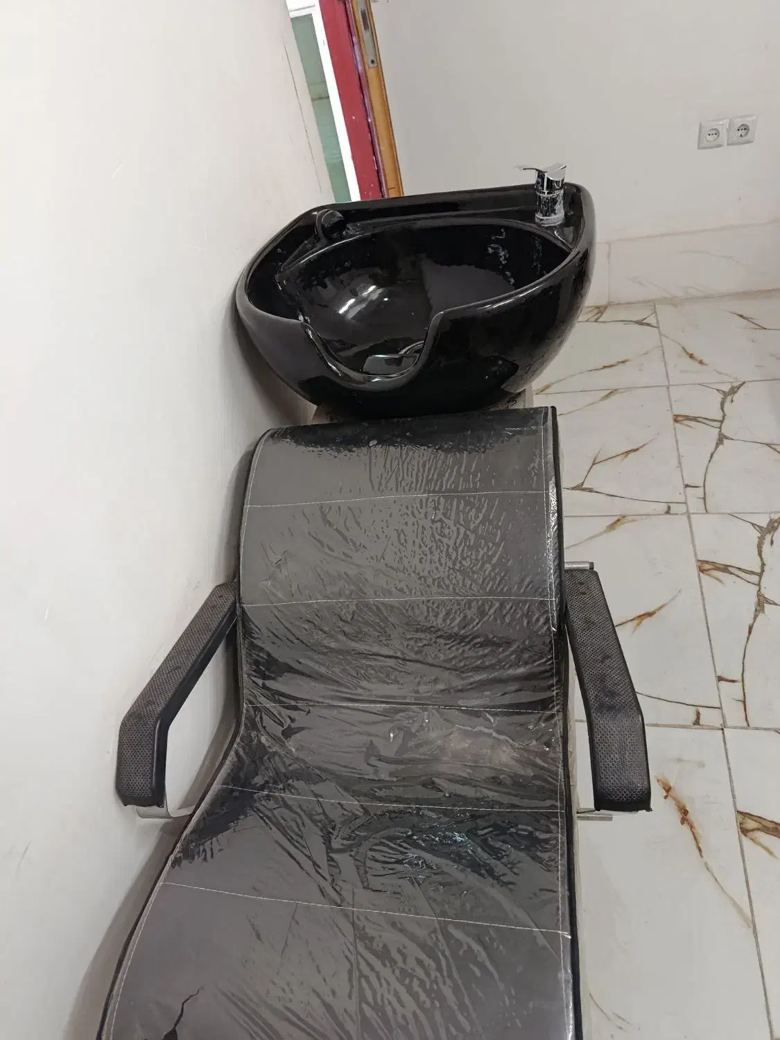 صندلی های آرایشگاه زنانه|آرایشگاه و سالن‌های زیبایی|قم, قلعه کامکار|دیوار