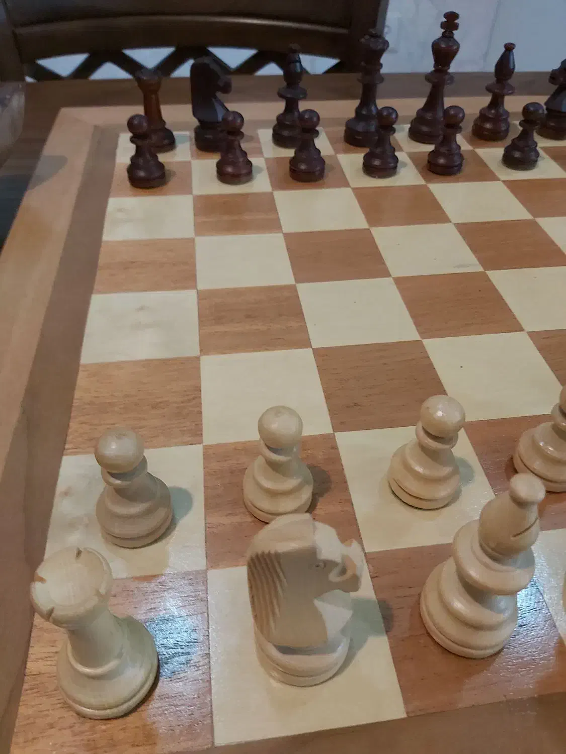 صفحه و مهره چوبی شطرنج  اعلا و قدیمی|کلکسیون اشیاء عتیقه|اهواز, گلستان|دیوار