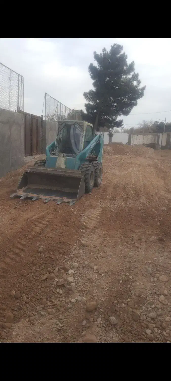 اجاره بابکت وخاور توماس مینی لودر|خدمات حمل و نقل|مشهد, رسالت|دیوار