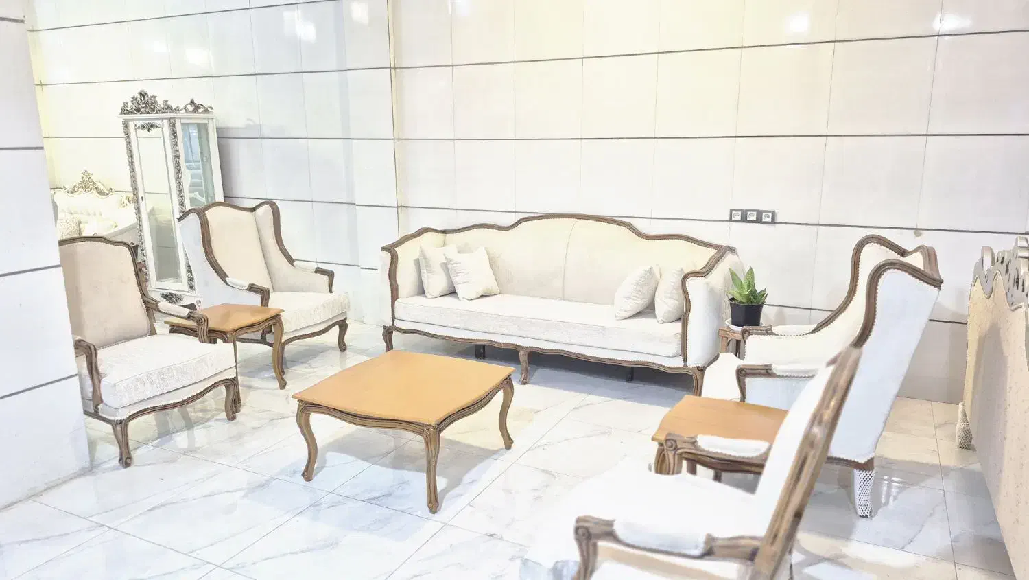 مبل،مبلمان،شرکتی ۸نفره ساده|مبلمان خانگی و میز عسلی|شیراز, رکنآباد|دیوار