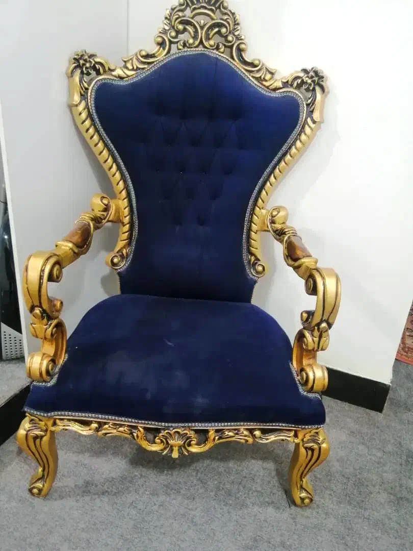 صندلی سلطنتی،یونیت|آرایشگاه و سالن‌های زیبایی|امیدیه, |دیوار