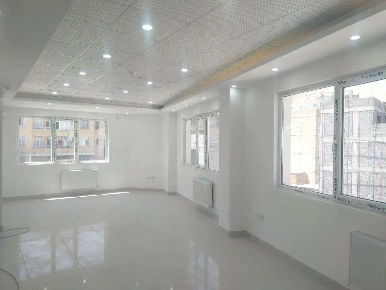 ۷۵ متر سند اداری کلیدنخورده ( میدان اقبال )|فروش دفتر کار، اتاق اداری، مطب|سنندج, |دیوار