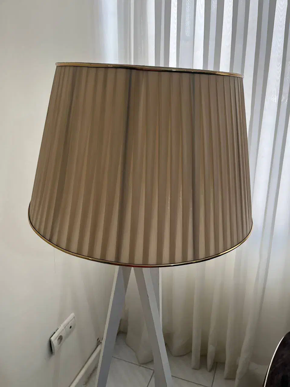 آباژور|چراغ خواب و آباژور|فردیس, داوری|دیوار