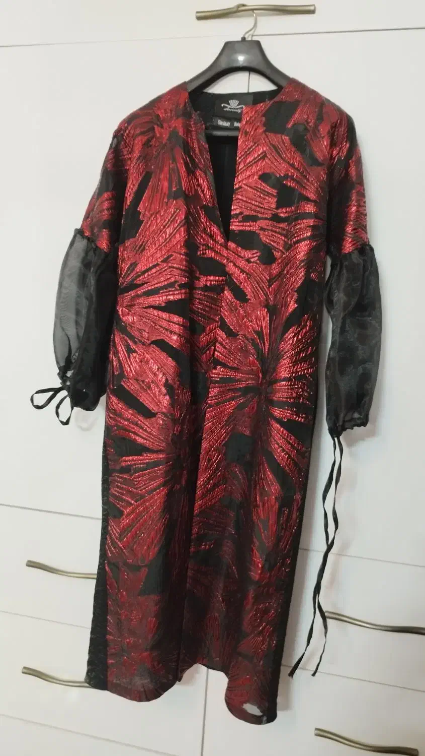 مانتو مجلسی در حد نو|لباس|اصفهان, سروستان|دیوار