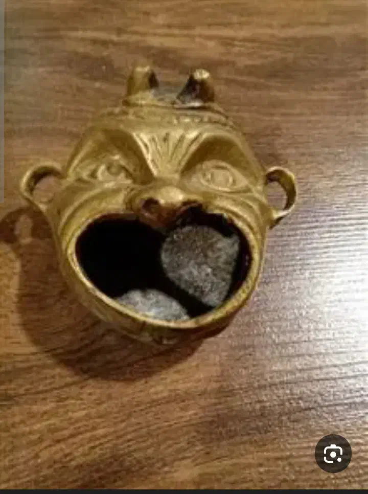 زیر سیگاری|کلکسیون اشیاء عتیقه|پرند, فاز ۶|دیوار