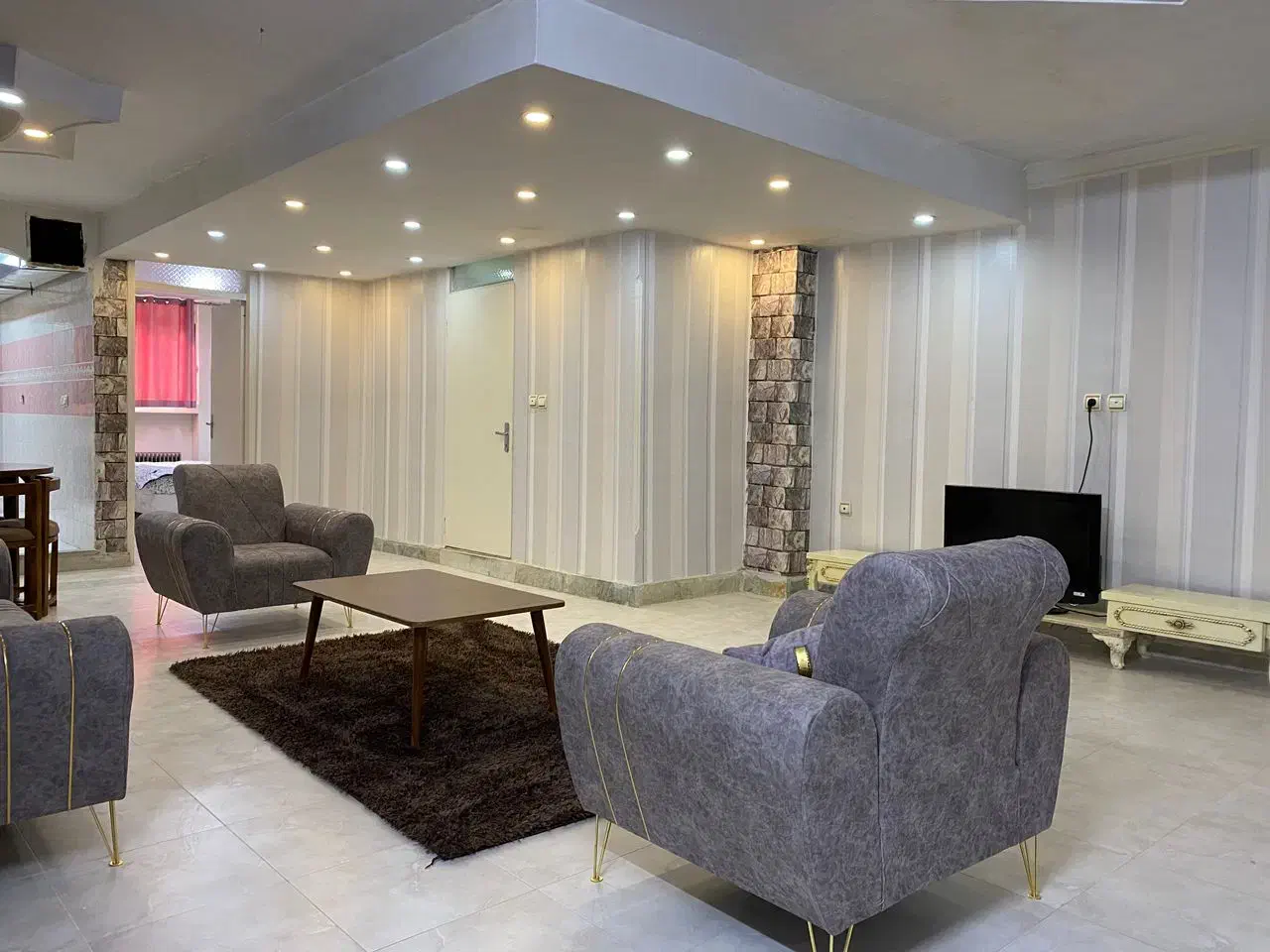 اجاره روزانه سوئیت آپارتمان/چیتگر|اجارهٔ کوتاه‌مدت آپارتمان و سوئیت|تهران, گلستان (شهرک راه آهن)|دیوار