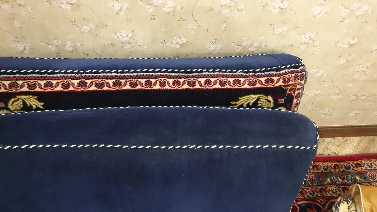 یک جفت پشتی دستباف کاشان تمیز و در حدنو|پشتی|قم, سالاریه|دیوار